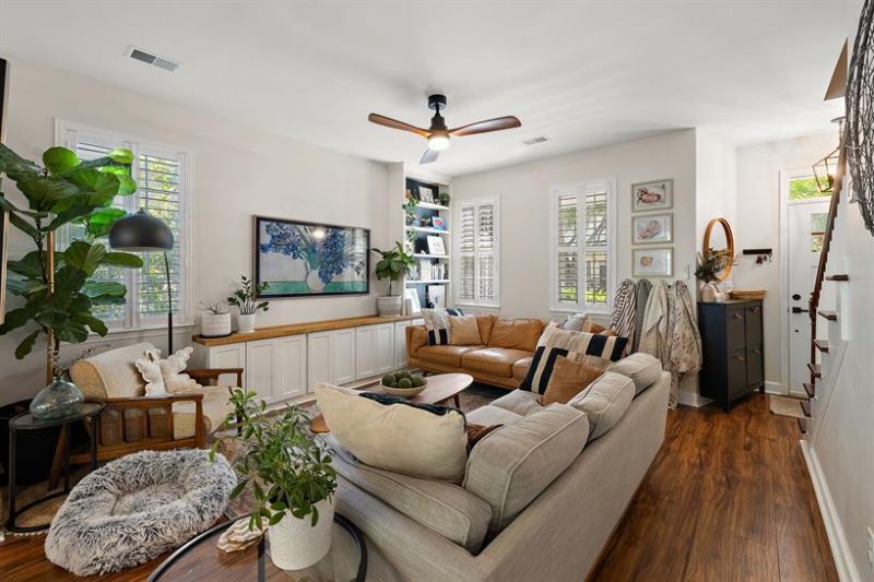 2448 Fulford Court Photo 4