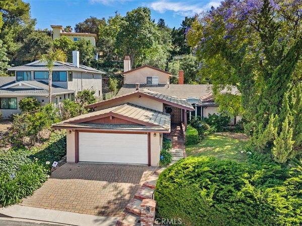 3369 Alginet Drive , Encino, CA 91436