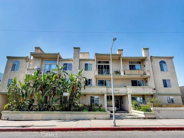 16940 Chatsworth , Granada Hills, CA 91344