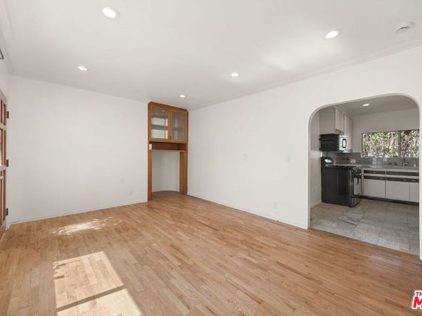 1538 N Mariposa Avenue , Los Angeles, CA 90027
