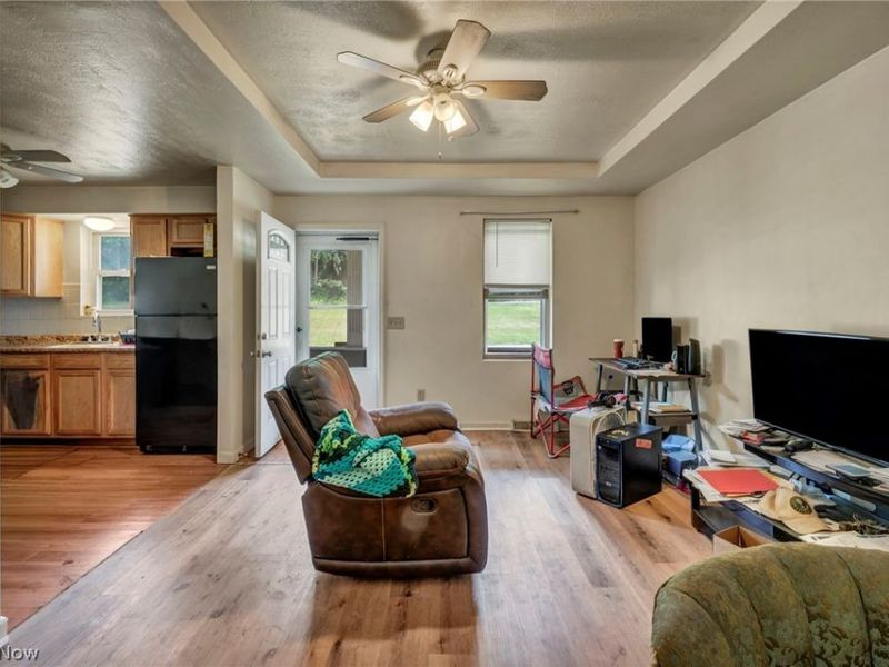 1206 Lawrence Road NE, Canton, OH 44705 Photo 4