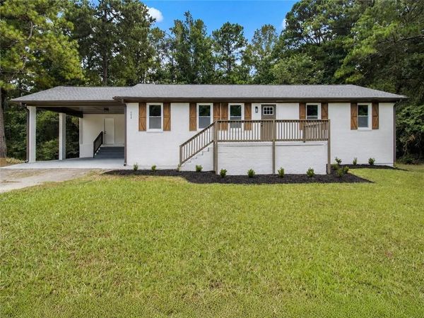127 Lee Road , Senoia, GA 30276