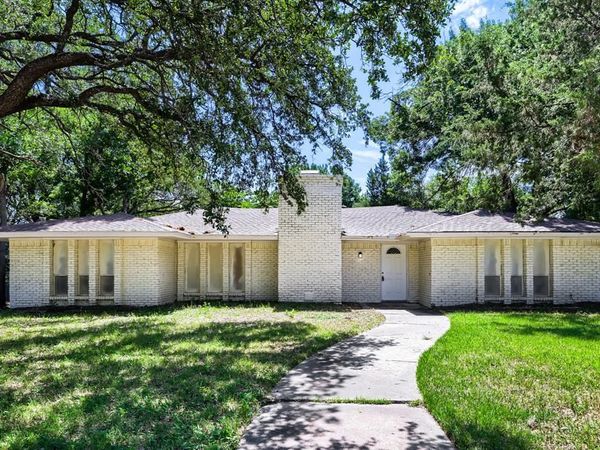 900 Westwood Drive, Plano, TX 75075