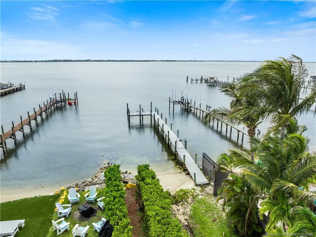5188 NE Shore Village Terrace, Stuart, FL 34996 Photo