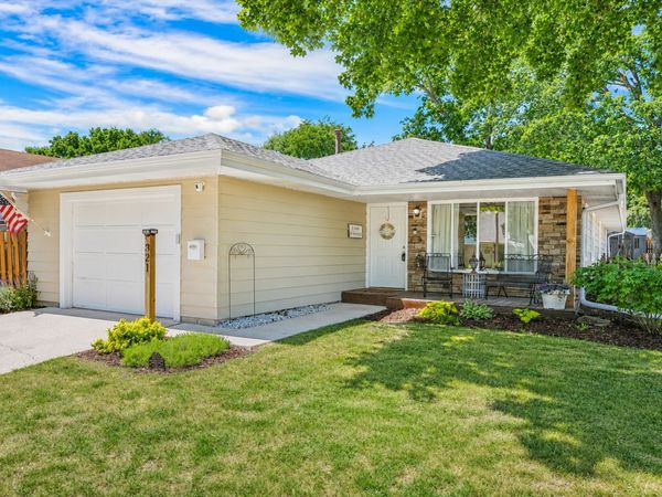 321 Ingleside Avenue , Aurora, IL 60506