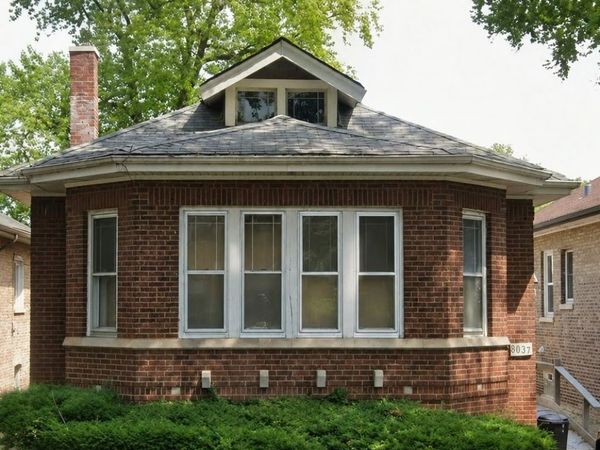 8037 S Paxton Avenue, Chicago, IL 60617
