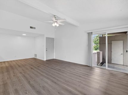 4920-4922 Douvan Ct, Carmichael, CA 95608 Photo