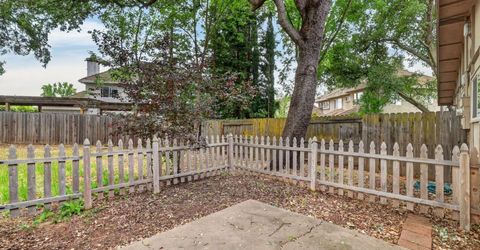 4920-4922 Douvan Ct, Carmichael, CA 95608 Photo
