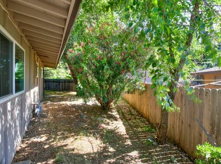 4920-4922 Douvan Ct, Carmichael, CA 95608 Photo