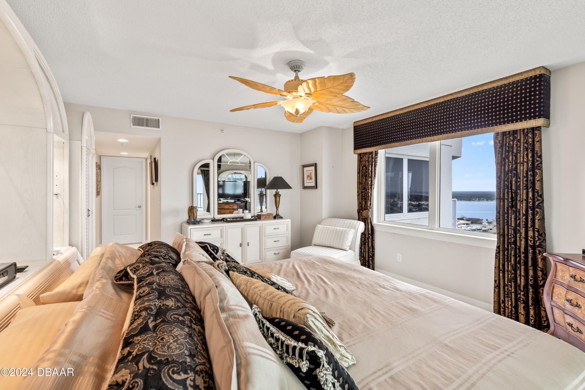 2937 S Atlantic Avenue, Unit 2103, Daytona Beach Shores, FL 32118 Photo
