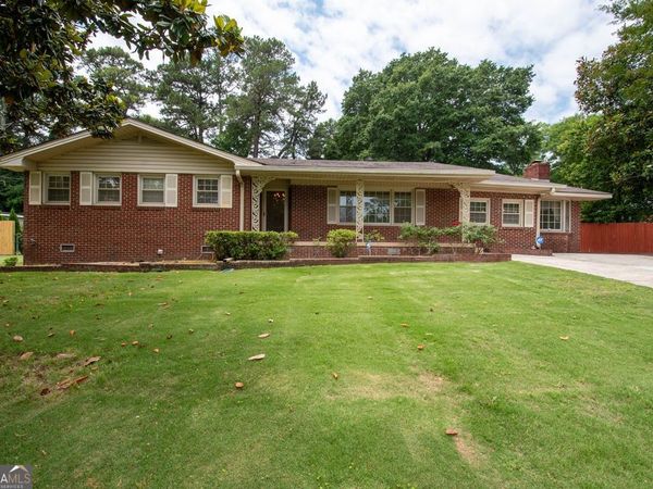 6513 Dunmoor Drive, Jonesboro, GA 30236