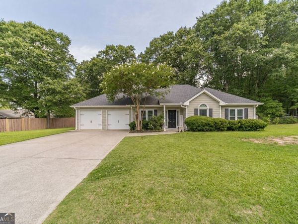 4180 Fox Chase Drive, Loganville, GA 30052