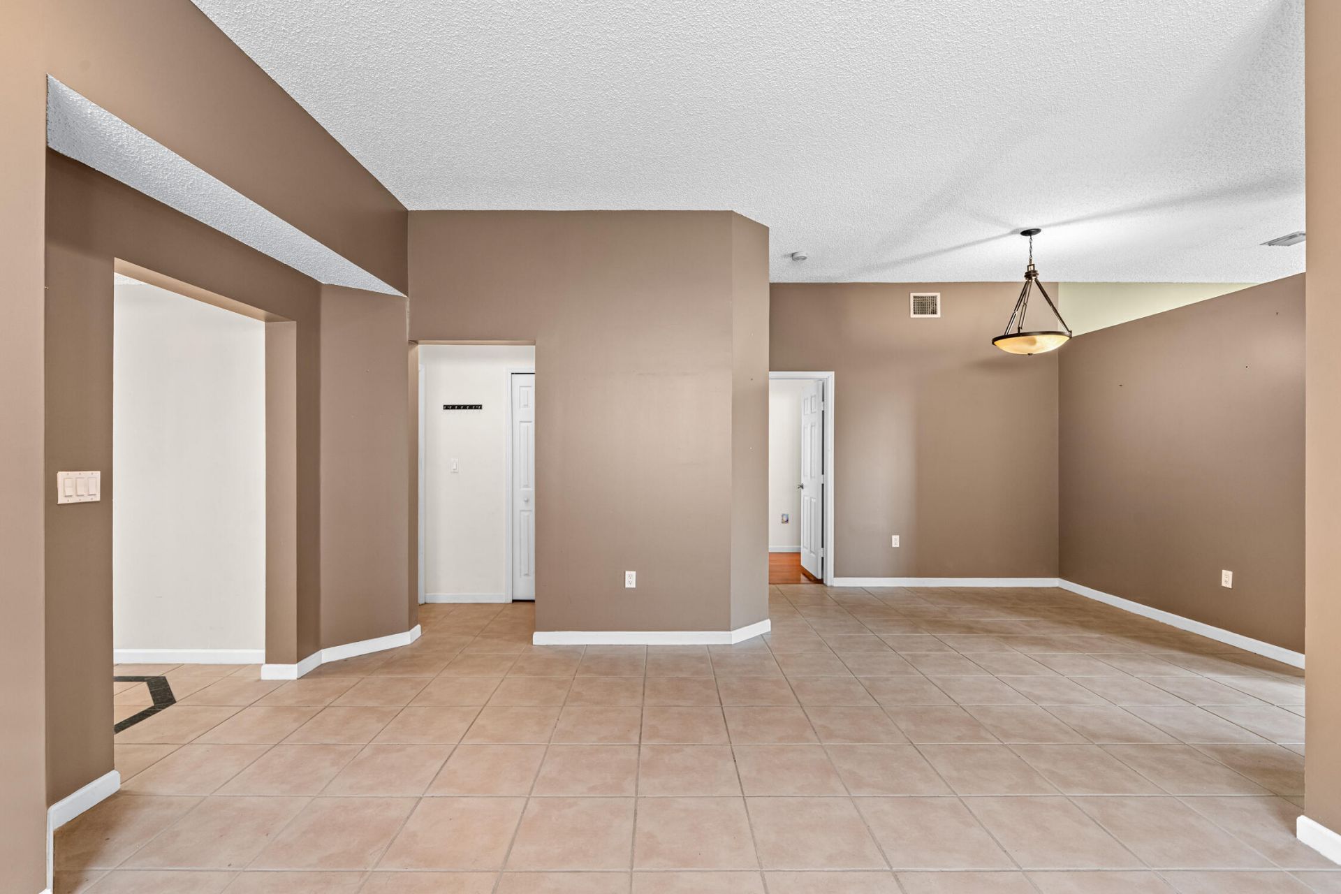 376 E Royal Cove Circle, Davie, FL 33325 Photo