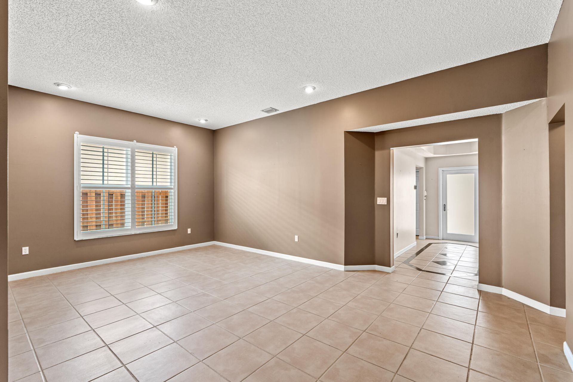376 E Royal Cove Circle, Davie, FL 33325 Photo