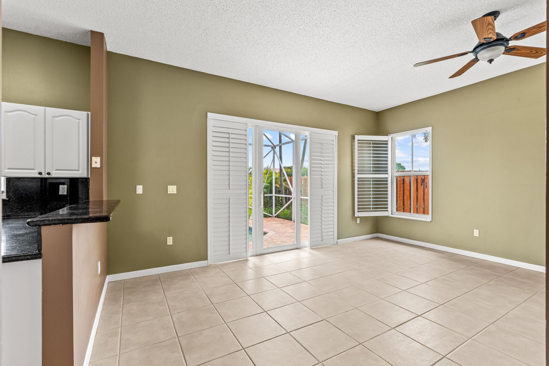 376 E Royal Cove Circle, Davie, FL 33325 Photo
