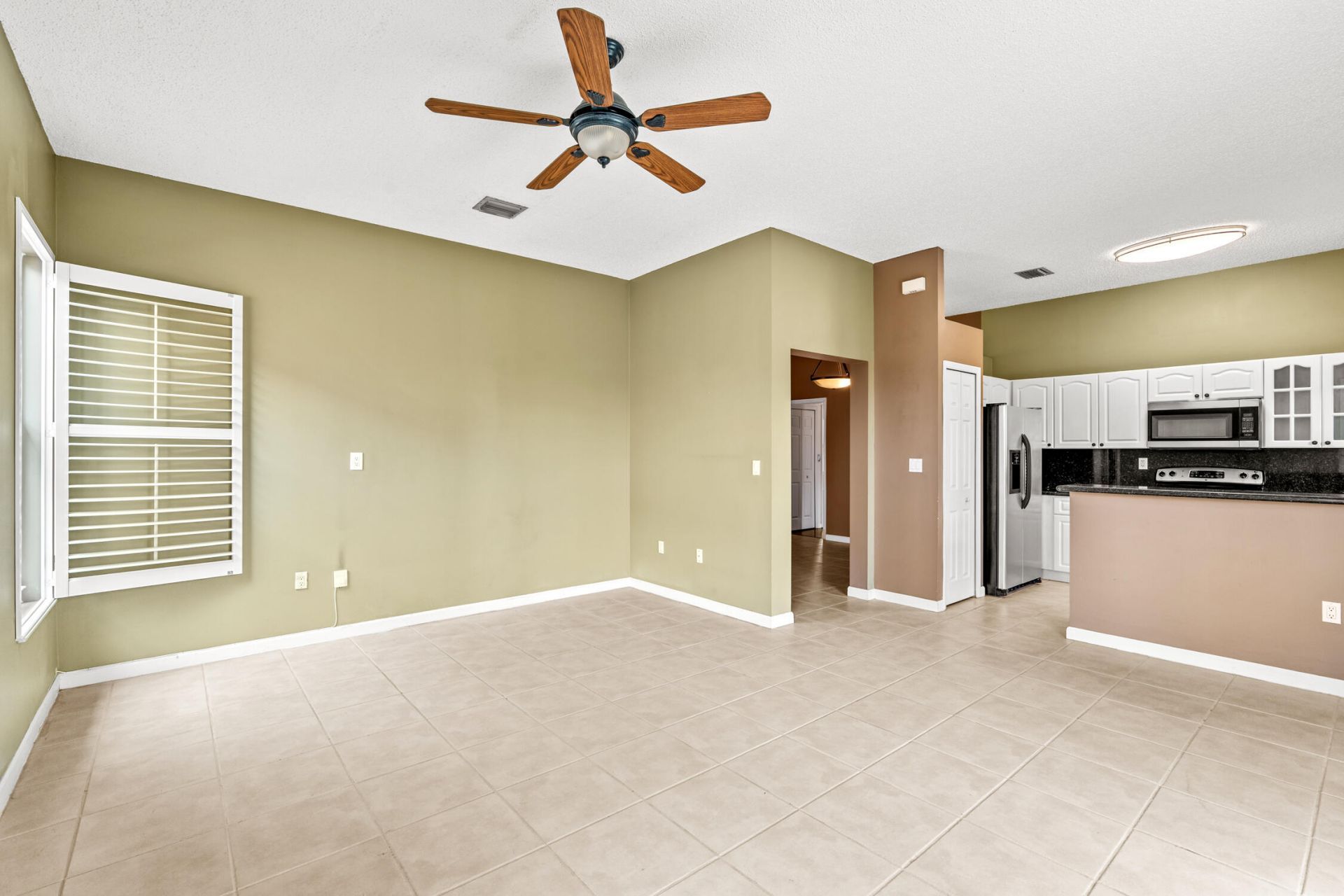 376 E Royal Cove Circle, Davie, FL 33325 Photo