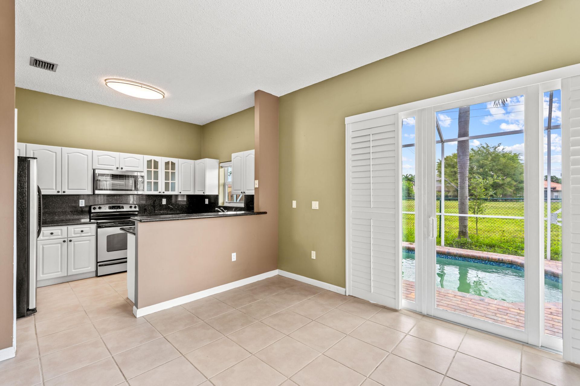376 E Royal Cove Circle, Davie, FL 33325 Photo