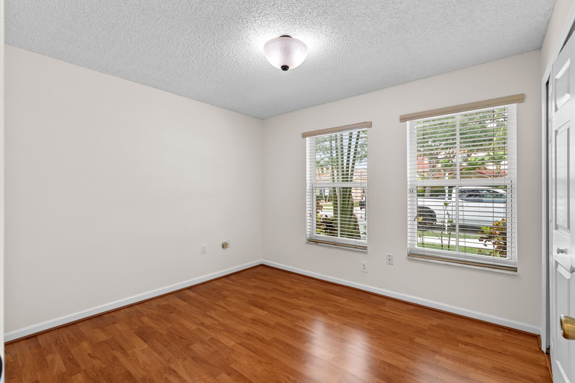 376 E Royal Cove Circle, Davie, FL 33325 Photo