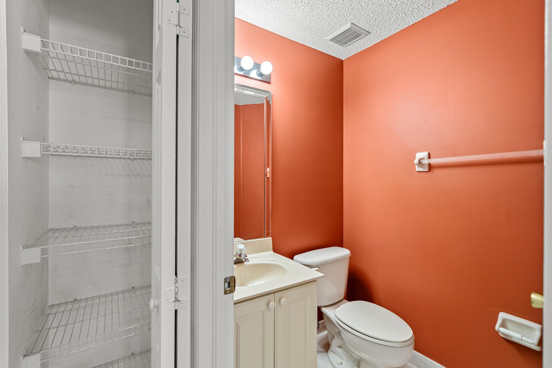 376 E Royal Cove Circle, Davie, FL 33325 Photo
