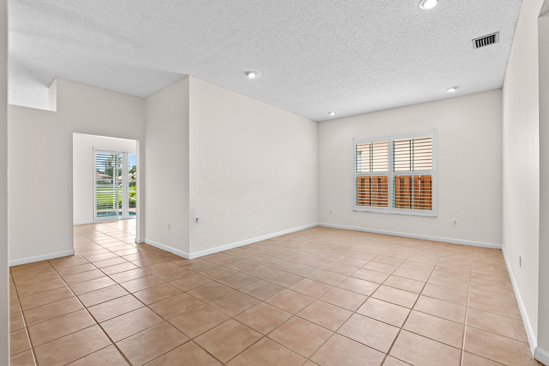 376 E Royal Cove Circle, Davie, FL 33325 Photo