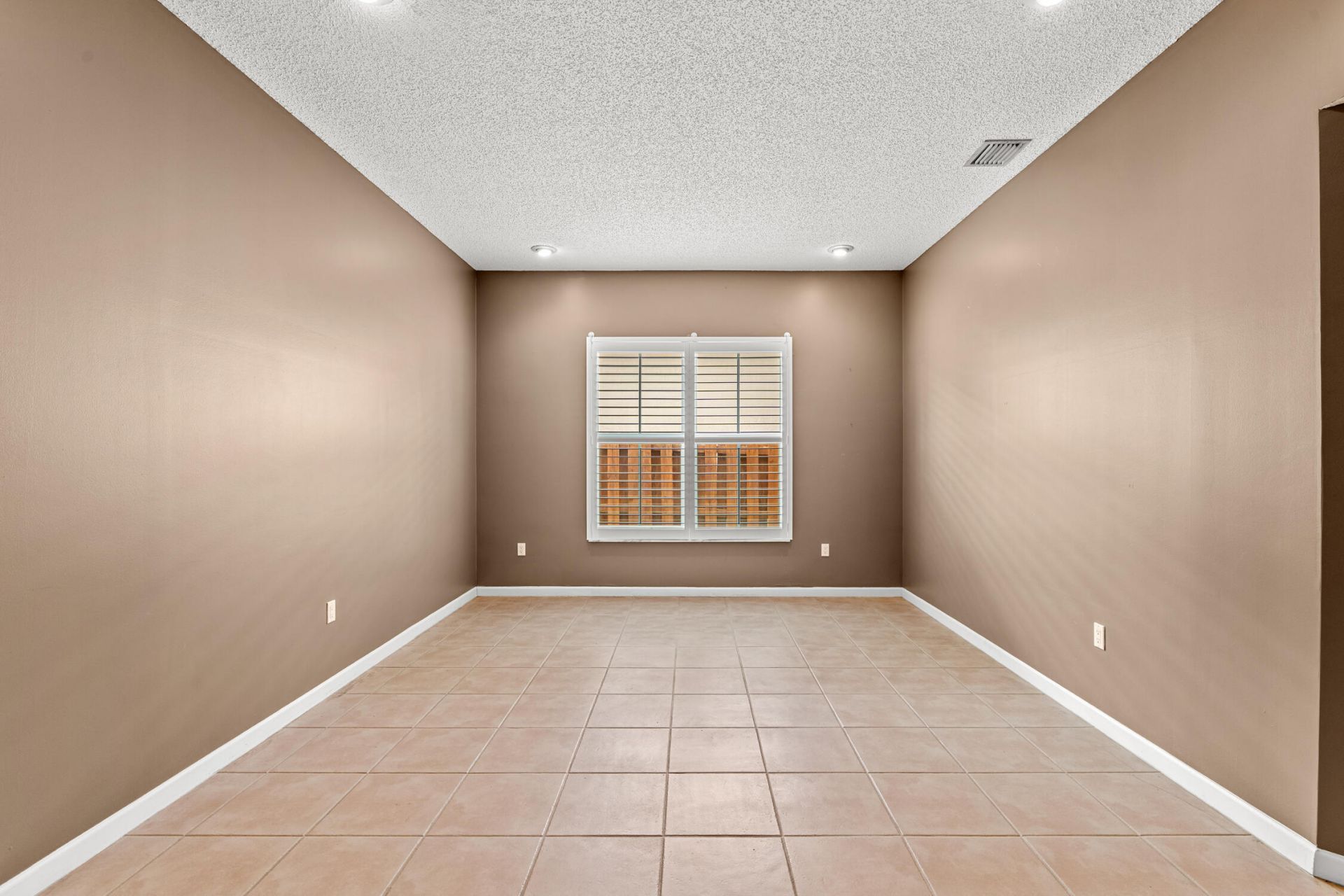 376 E Royal Cove Circle, Davie, FL 33325 Photo