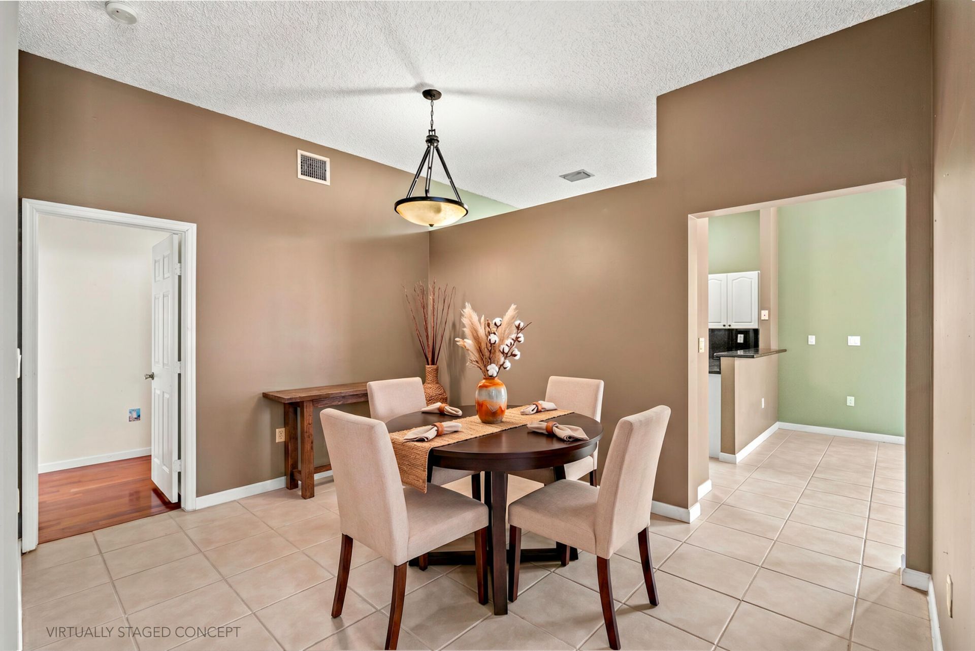 376 E Royal Cove Circle, Davie, FL 33325 Photo