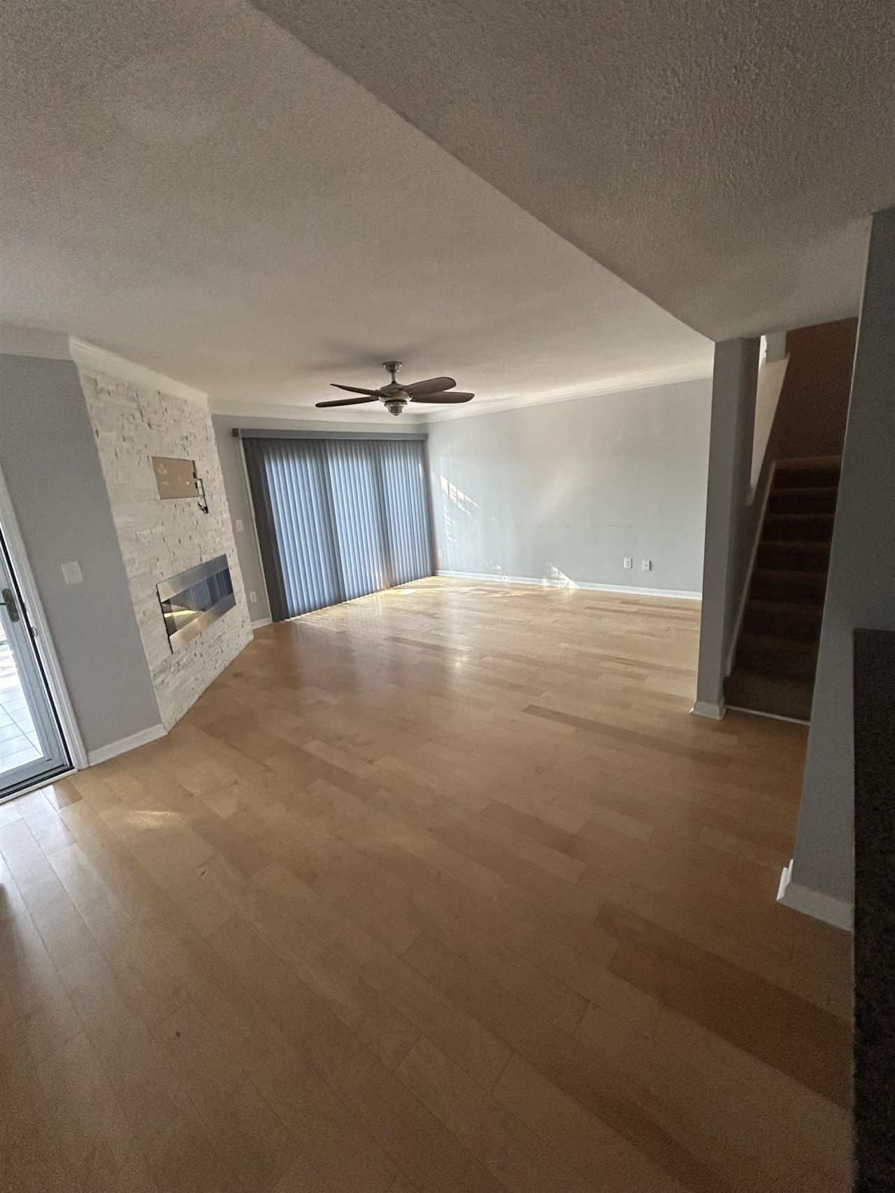 32 Shadow Moss Pl. Photo 31