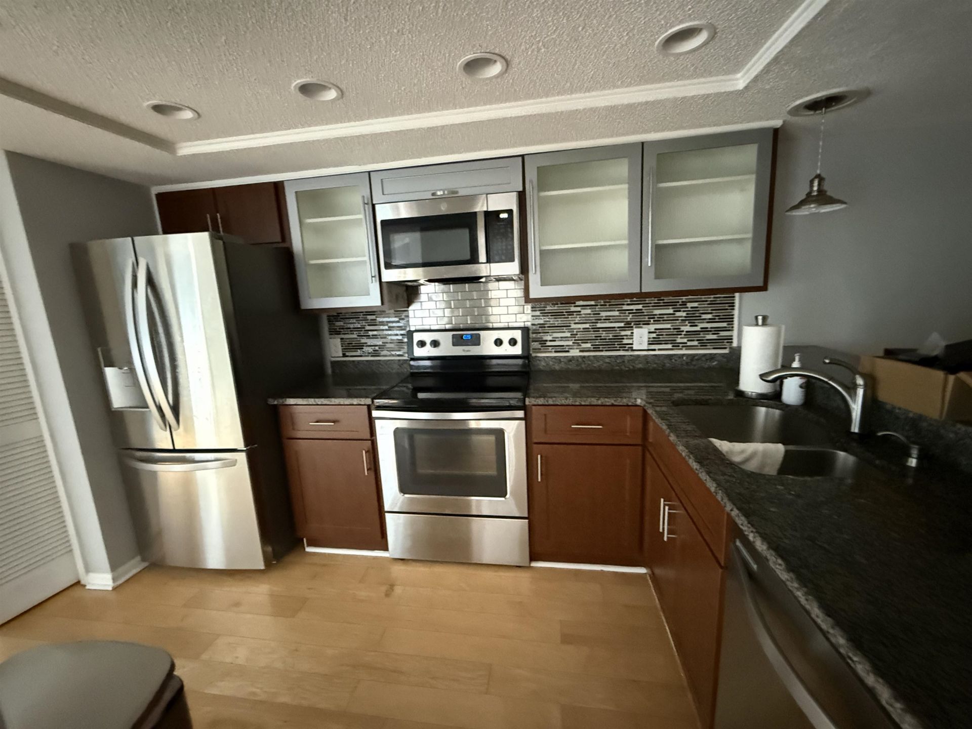 32 Shadow Moss Pl. Photo 34