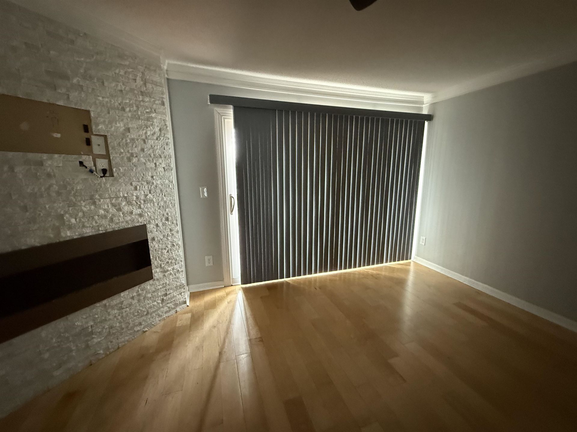 32 Shadow Moss Pl. Photo 6