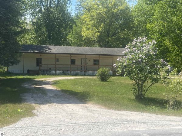 704 Delano Road, Au Gres, MI 48703