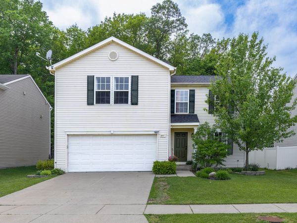 2717 Sycamore River Drive, Fowlerville, MI 48836