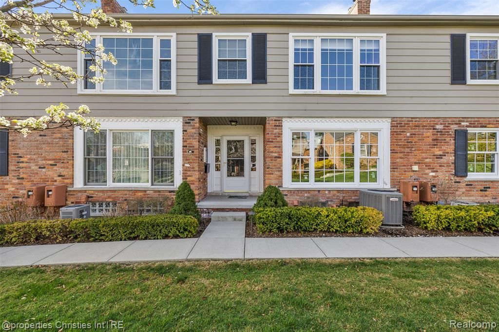 551 N Old Woodward Avenue, Birmingham, MI 48009 Main Photo