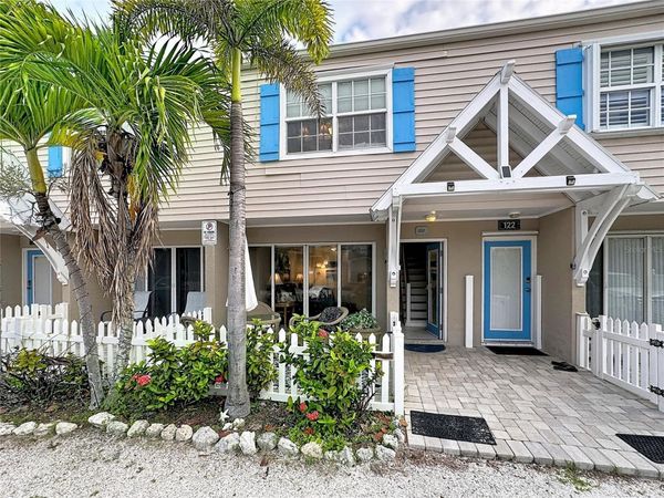 120 52ND STREET , HOLMES BEACH, FL 34217