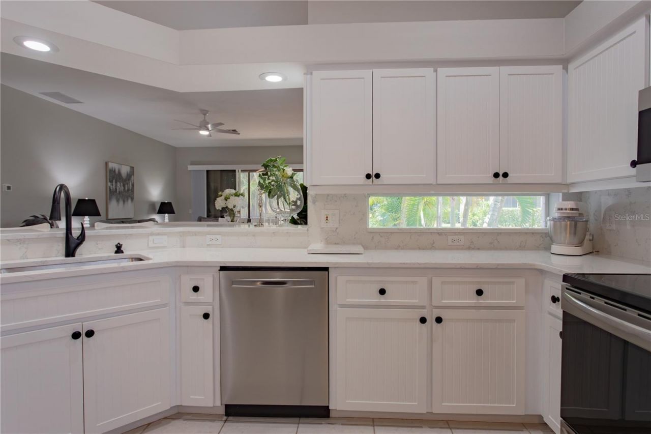 624 Silk Oak Drive , Venice, FL 34293 Photo