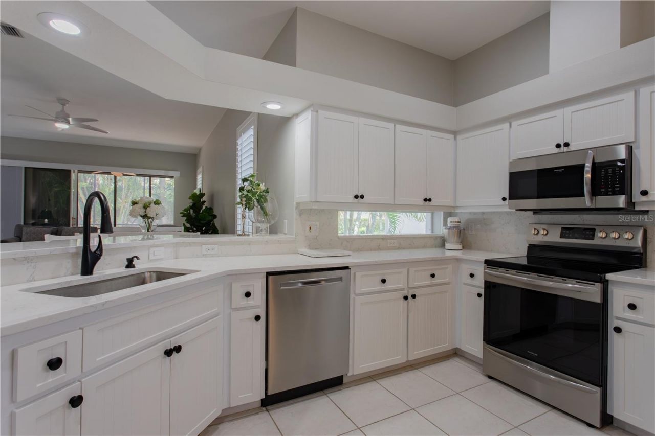 624 Silk Oak Drive , Venice, FL 34293 Photo