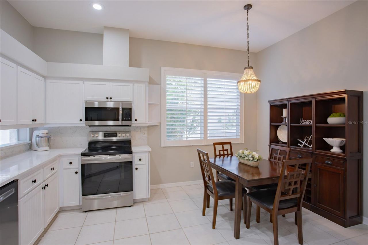 624 Silk Oak Drive , Venice, FL 34293 Photo
