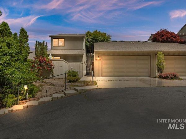 936 E Curling, Boise, ID 83702