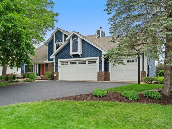 4150 Columbine Court, Vadnais Heights, MN 55127