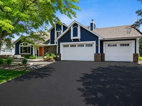 4150 Columbine Court, Vadnais Heights, MN 55127