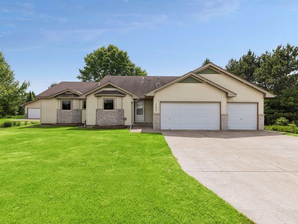 21030 W Linwood Drive NE, Wyoming, MN 55079