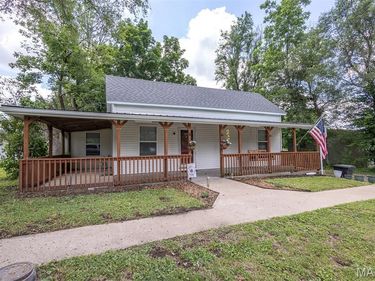 308 W 5th Street, New London, MO 63459