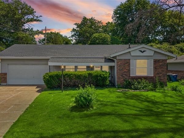11790 New Halls Ferry Road , Florissant, MO 63033