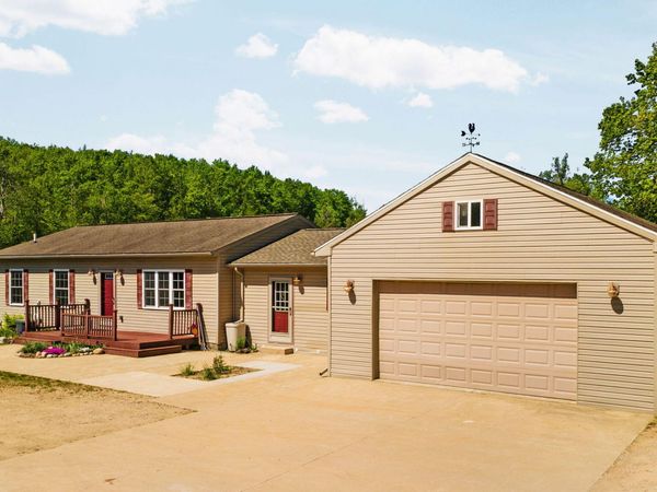 8786 Aidan Avenue, Gaylord, MI 49735