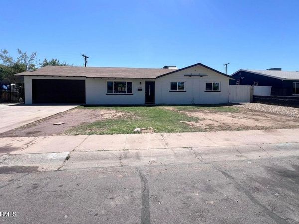 4843 W FLOWER Street, Phoenix, AZ 85031