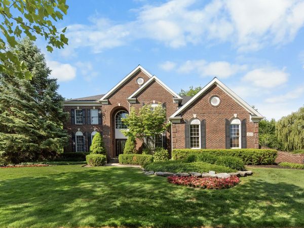 26375 Glenwood Drive, Novi, MI 48374