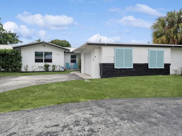 194 SE 27th Avenue, Boynton Beach, FL 33435