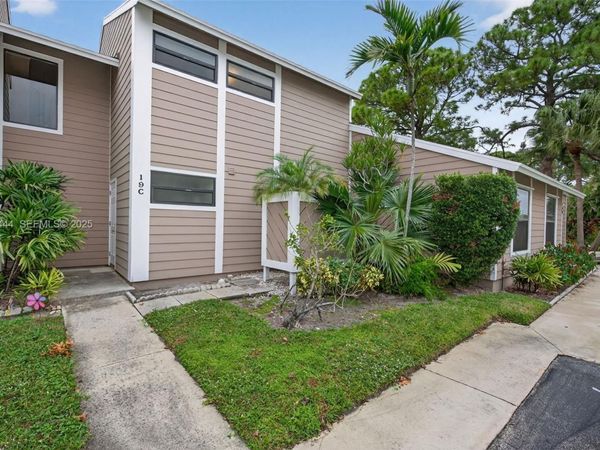 707 Stonewood Court, Unit 19c, Jupiter, FL 33458
