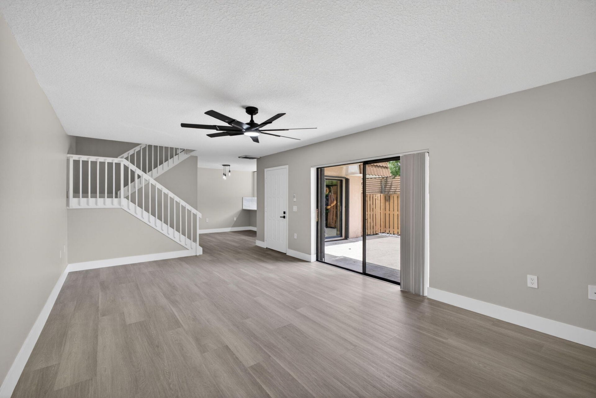 246 Charter Way, West Palm Beach, FL 33407 Photo