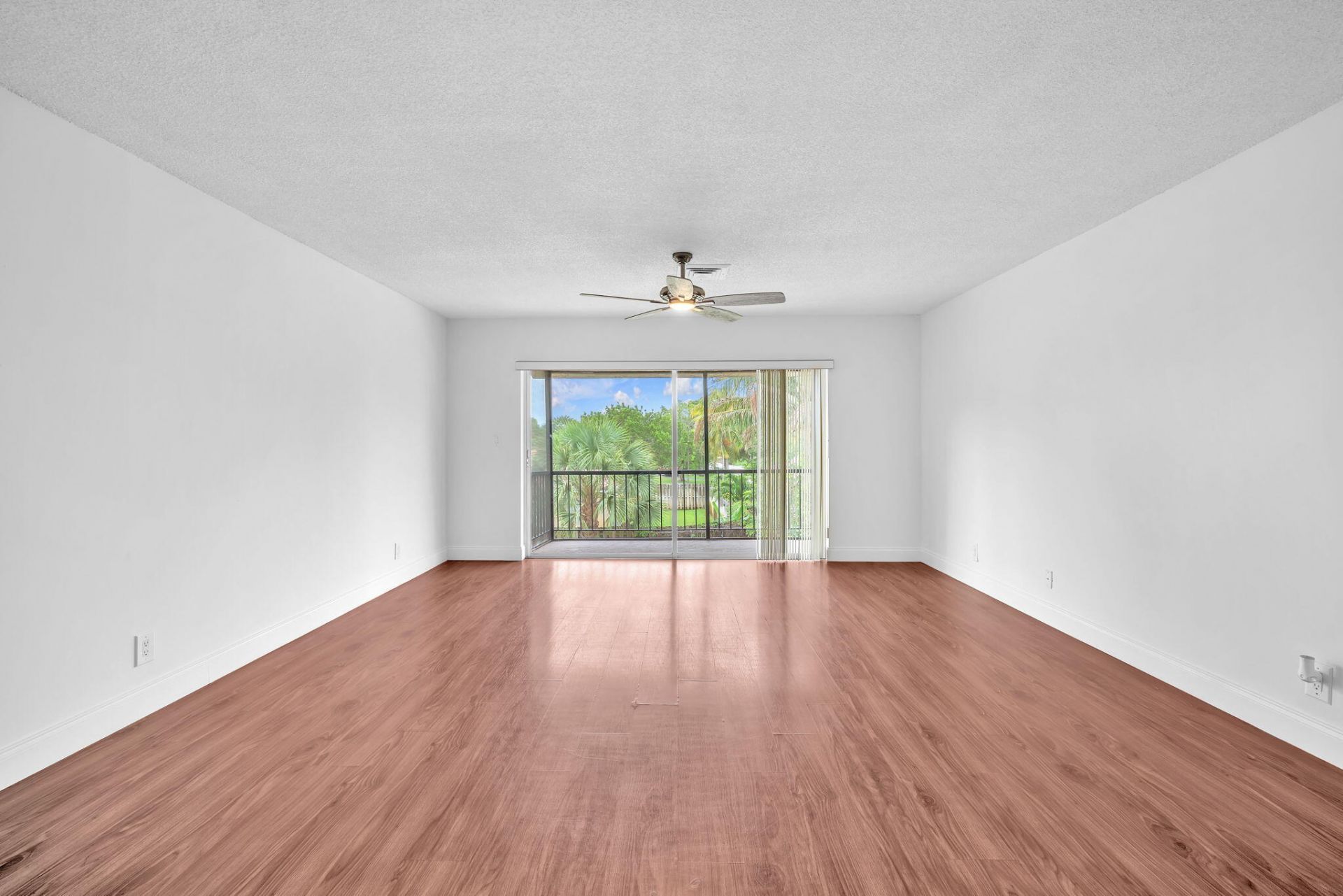 8900 W Sample Road, Unit 204, Coral Springs, FL 33065 Photo