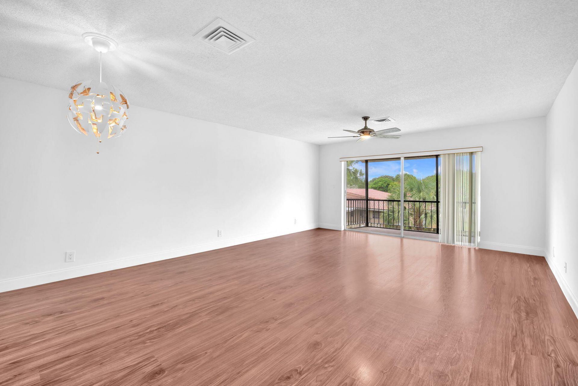 8900 W Sample Road, Unit 204, Coral Springs, FL 33065 Photo